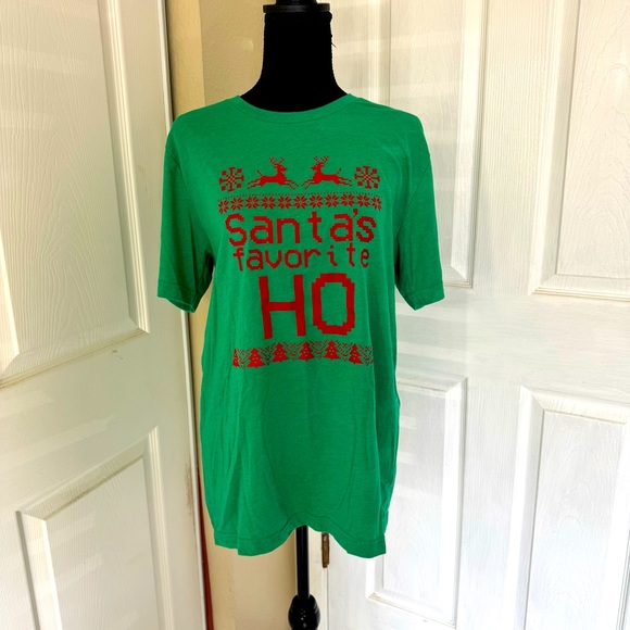 Santa's Favorite Ho Christmas Graphic Green T-shirt - Large - Picture 2 of 11